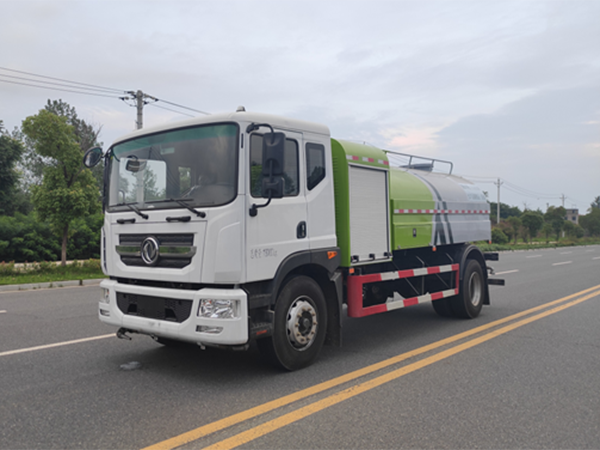 东风CL5181GSSBEV型纯电动洒水车